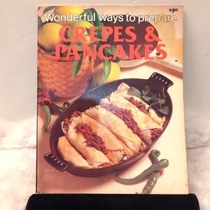 Playmore| Vintage 70s Wonderful Ways to Prepare Crepes & Pancakes Cookbook